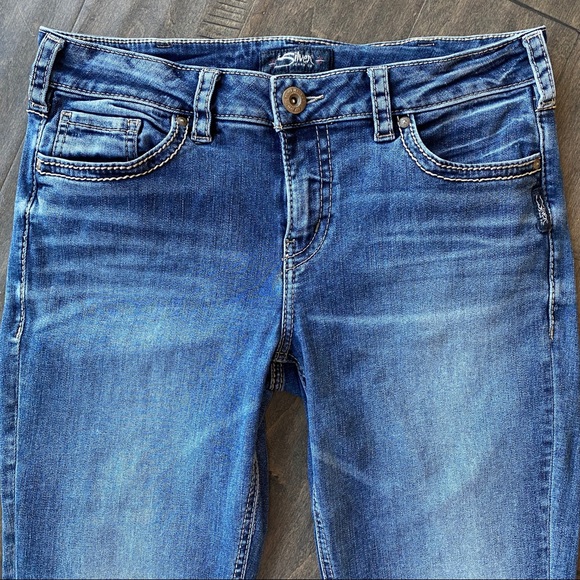 Silver Jeans Aiko Capri Mid Rise Med Wash Sz 31 - Picture 5 of 7